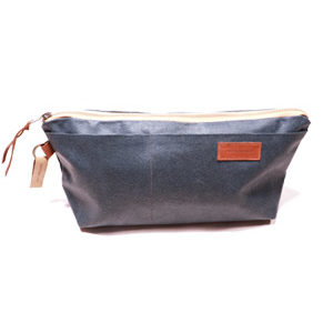 Handgefertigtes Reise-Necessaire - Waxed Canvas - Blau - front