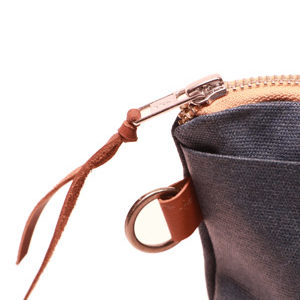 Handgefertigtes Reise-Necessaire - Waxed Canvas - Detail