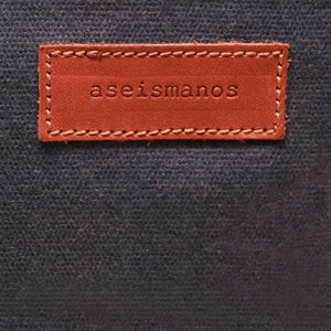 Handgefertigtes Reise-Necessaire - Waxed Canvas - Blau - Marke