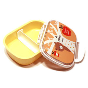 Robuste Znünibox für Kinder mit 2 Klappen, in Beige offen.