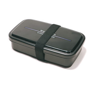 Design Bentoboxen fin schwarz mit Gummiband. Jetzt erhältlich im Schweizer Reisezbehör Online-Shop weshop.ch.