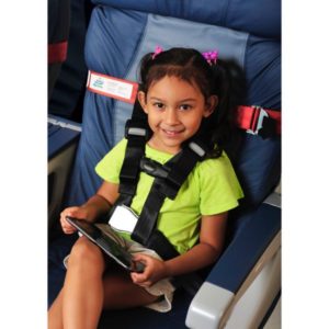 Sicherheitgurten im Flugzeug für Kinder, Kids Fly Safe Cares Gurt, Schweizer Reiseartikel Onlineshop weshop.ch