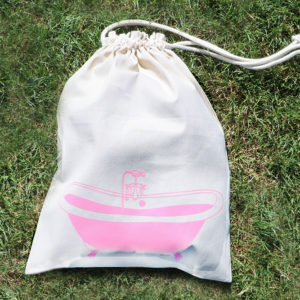 Wäschesack aus 100% Baumwolle in Pink. Jetzt in Ihrem Schweizer Reisezubehör-Online-Shop weshop.ch erhältlich