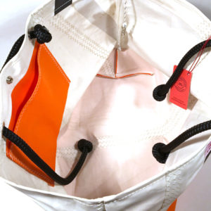 Strandtasche aus Segeltuch, Innensicht, im Schweizer Reisezubehör Online-Shop weshop.ch